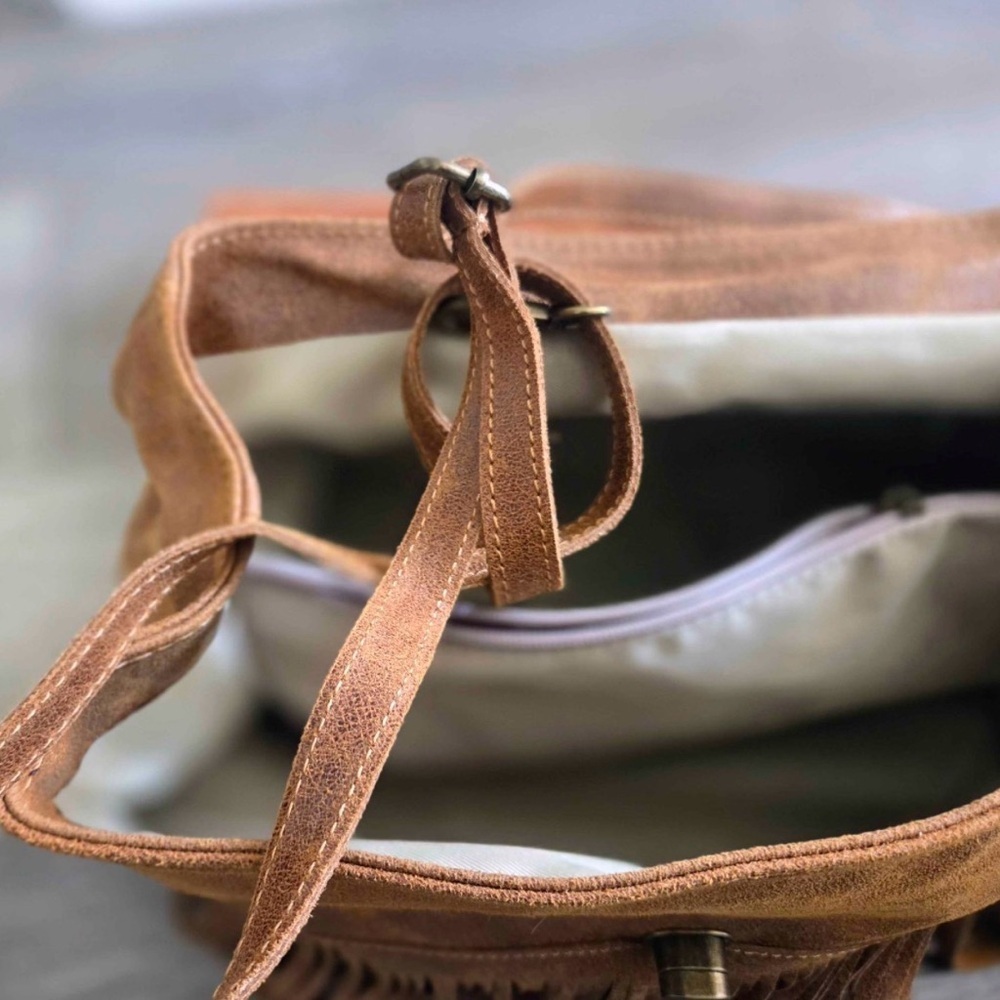 White and Tan Fringe Top-Handle Women's Bag - Picture 6 of 8